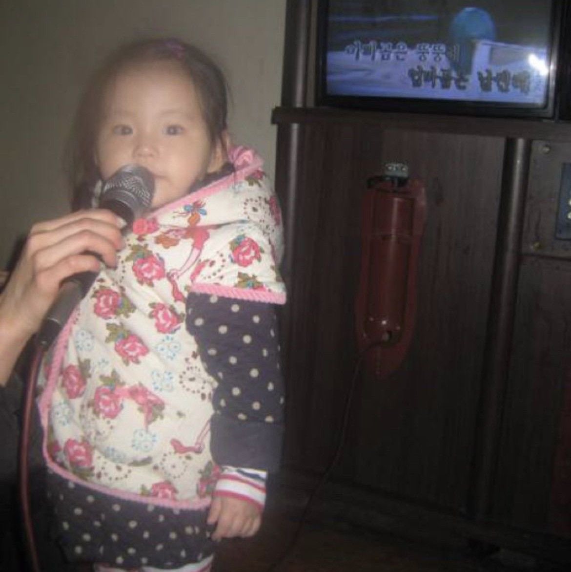 nmixxiee's tweet photo. NMIXX’s Kyujin revealed that her mom was a dancer and her dad was a singer. https://t.co/Zv32KDVWrK