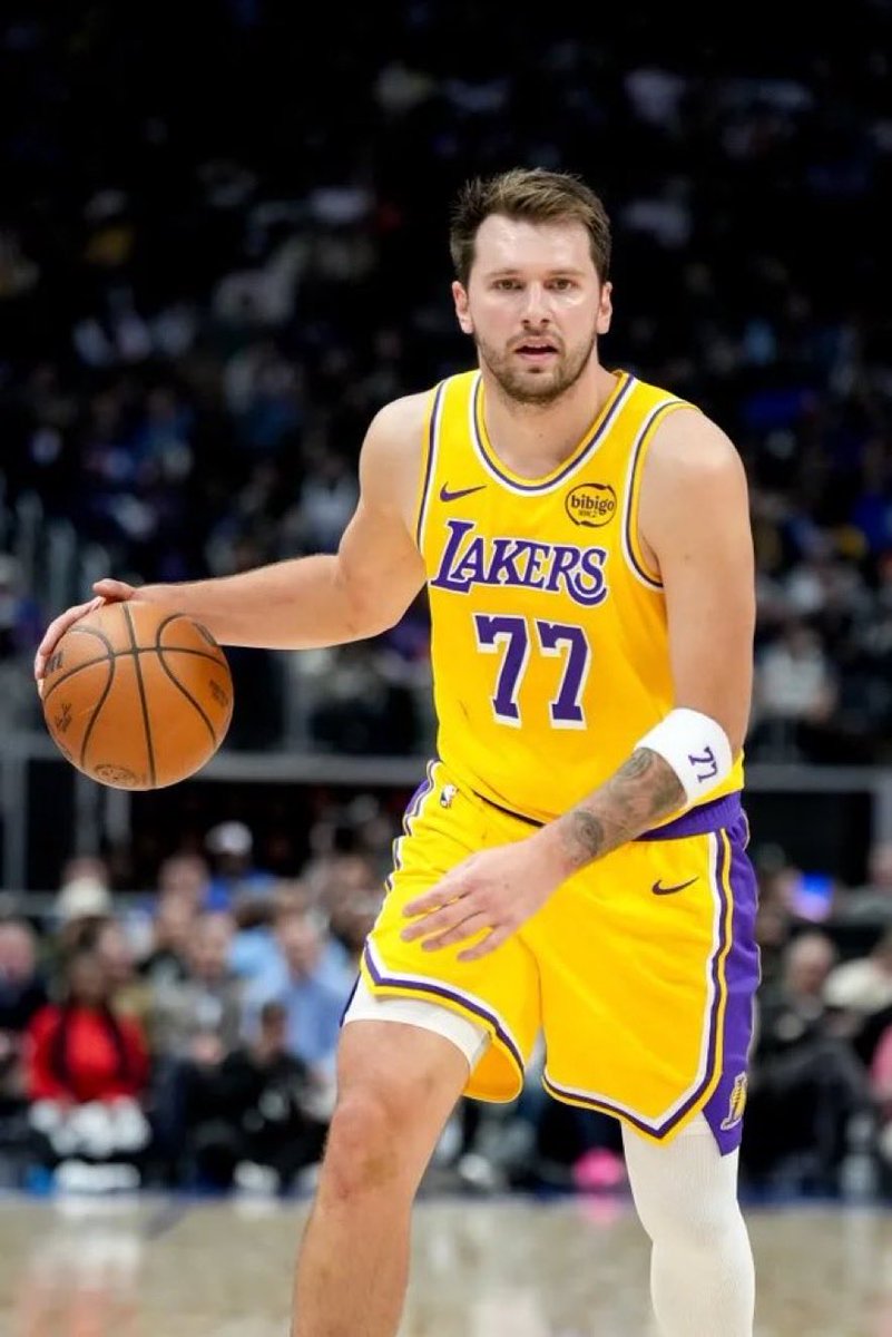 lakerslocked's tweet photo. Luka Dončić vs The Kings 

21 PTS | 2 REB | 3 AST | 2 STL

All in 15 minutes of play.
#Lakers #Lakeshow https://t.co/FnLxjJ1DL3