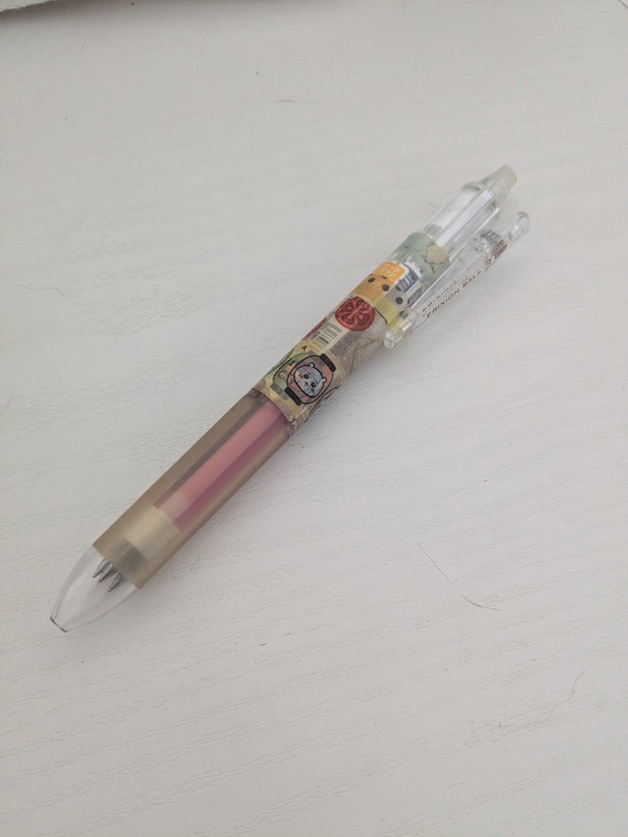 nogepanda's tweet photo. フリクションの３色ペンのインクが切れたから久しぶりに出したピンク系セット。
手帳で書き分けしても見にくい！
こりゃ青系やら替えインクに入れ替え、か？ https://t.co/XC7CoAahsj