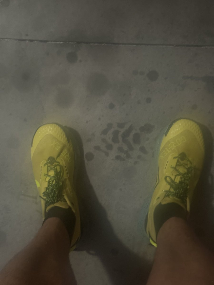Leftylovato's tweet photo. Last week recap. Wednesday night 40 min NRC A Rainy Run in my Gore Tex  Pegasus. The heavy stuff hadn’t started yet. Friday morning 3 miles in my Thunders. 
“I find a love I had lost, it was gone for too long.”
-INXS https://t.co/6PQvAuXazY