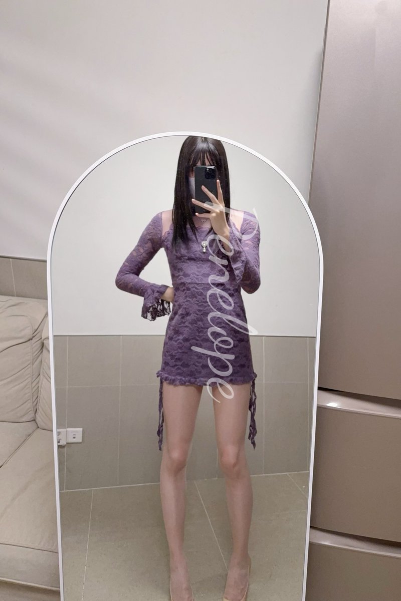 axiosdiff's tweet photo. 没有退坑，只是确实很久很久没有女装了
#男娘 #御姐 #丝袜 #高跟 #人妻 https://t.co/pm7NkbrwlC