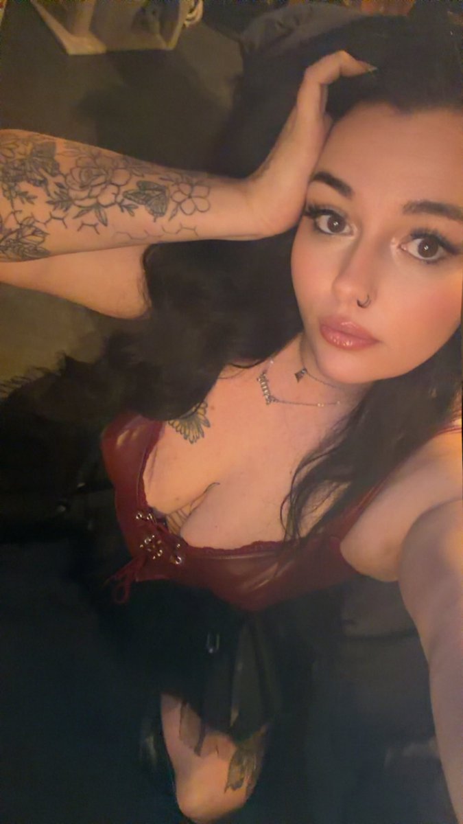 scarletsinzz's tweet photo. @REALDADDDDY Meee https://t.co/giPyTQmgPb