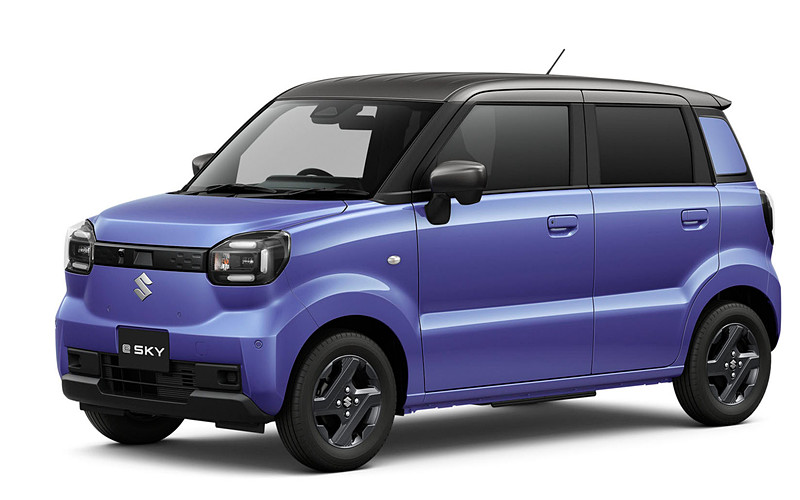 car_watch's tweet photo. スズキ、価格212万円からの新型EV「e SKY」11月16日発売 油冷「eAxle」など採用で航続距離310km https://t.co/9y4AI5i96X #スズキ #eSKY https://t.co/FDSRWpHdgk