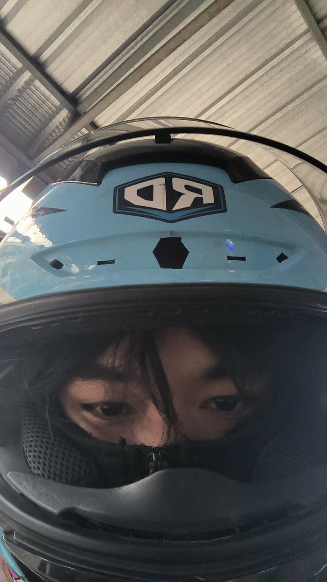 BoomBruh170224's tweet photo. ขับตากฝนจะป่วยมั้ย #นนทบุรี #กทม https://t.co/o48YUyePYs