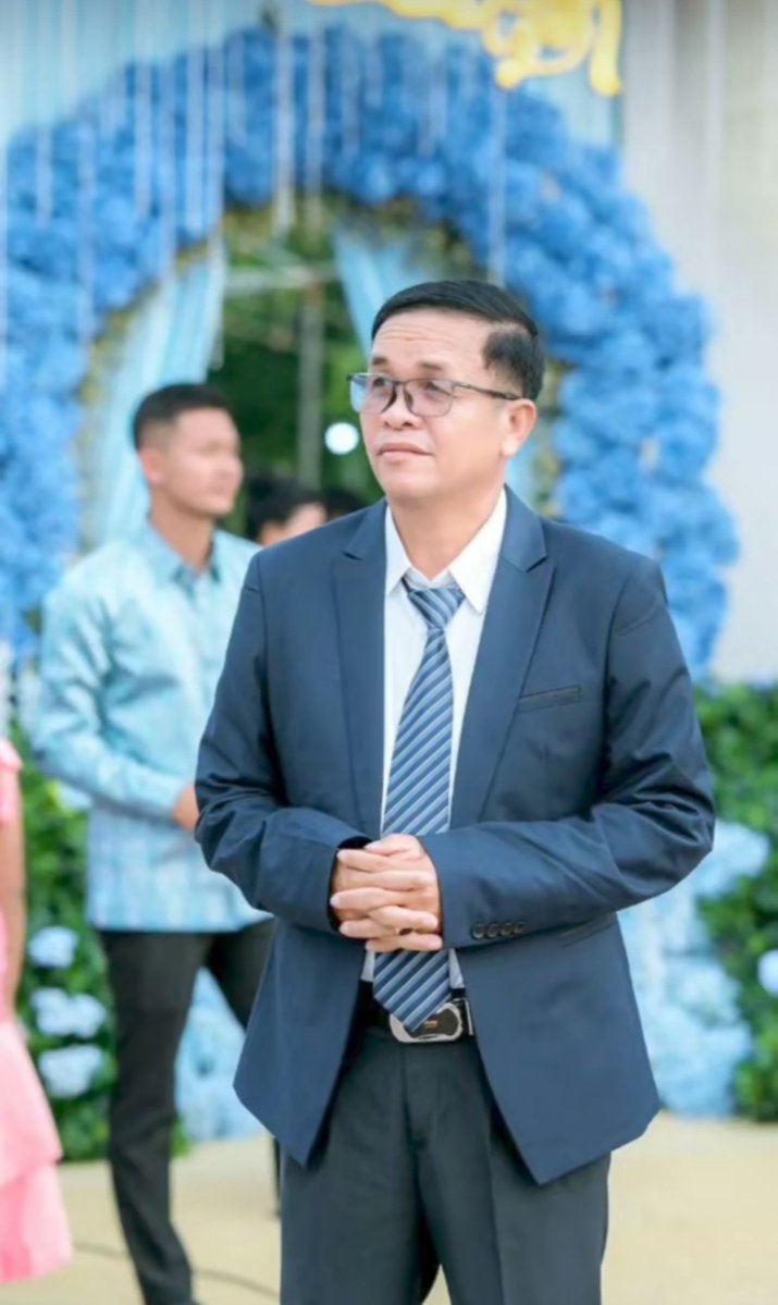 Bongseng00's tweet photo. ប្រាកដជាមានអ្នកស្គាល់វីដេអូនេះយូរហើយគាត់សុទ្ធតែក្រុមចាស់ស្រឡាញ់ចាស់។ https://t.co/a8FnACS2sN