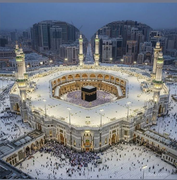 bisma80466172's tweet photo. السلام علیکم ورحمتہ اللہ وبرکاتہ 🌷
صبح بخیر، اللہ کے نام سے ایک خوبصورت آغاز۔
یا اللہ! آج ہمارے دلوں سے ہر غم اور خوف دور فرما۔
ہماری خاموش دعاؤں کو اپنی بارگاہ میں قبول فرما۔
ہمیں ہر مشکل میں صبر اور ہر حال میں شکر عطا فرما۔
جو خواب ہمارے دلوں میں ہیں، انہیں خیر کے ساتھ پورا فرما۔
ہمارے گھروں میں سکون، محبت اور برکت نازل فرما۔
بیماروں کو شفا، پریشانوں کو آسانی اور بے سکون دلوں کو قرار دے۔
ہمیں آج ہر برائی سے محفوظ اور ہر بھلائی کے قریب فرما۔
آمین یا رب العالمین، ہماری صبح کو اپنی رحمت سے روشن فرما۔ 🤲🌸