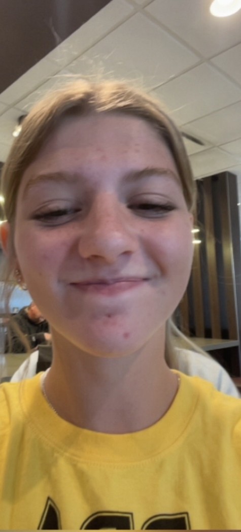 BoyZom99's tweet photo. Mee 🥰 
Am I ugly?

#fypシ゚viral #tee https://t.co/0zQTSdzOJV