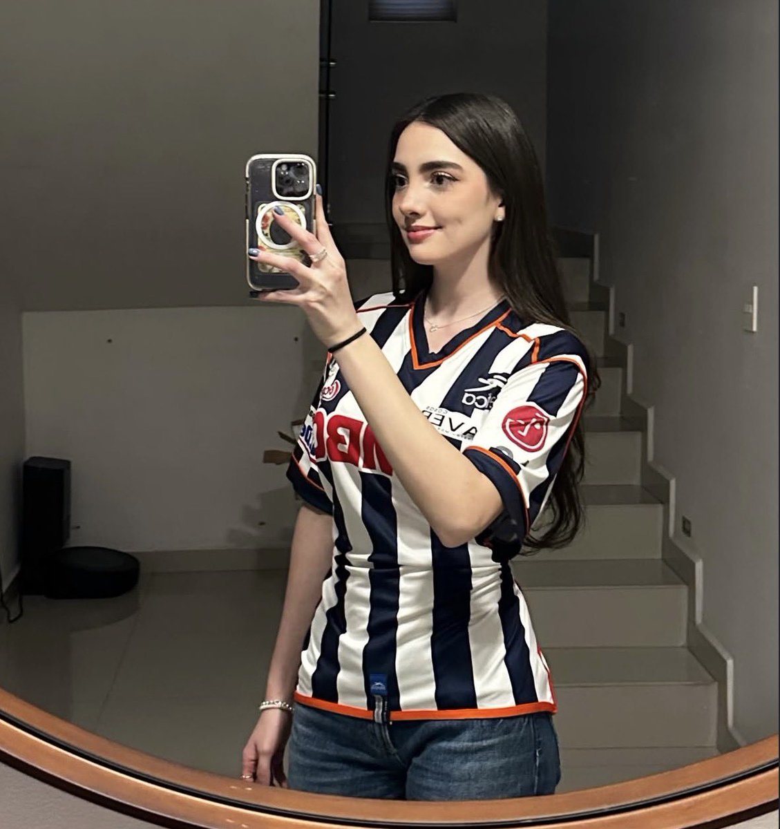 michsenpaiii's tweet photo. Ya en stream, veeen https://t.co/u8NYqtKZxp https://t.co/JFy4jeKYW9