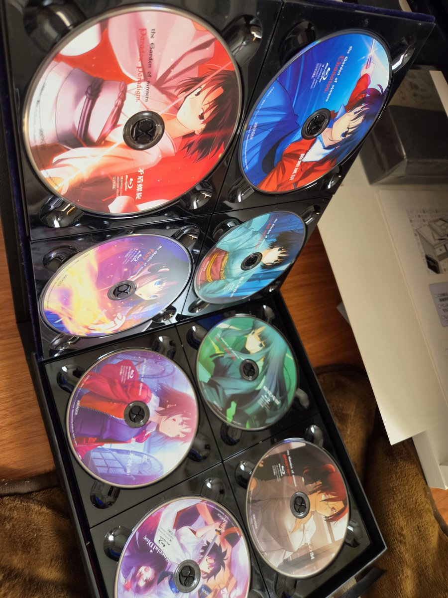 kei47t's tweet photo. 自分の家にBlu-rayBOXがある幸せ。
いつ見てもこのディスクの並びが綺麗すぎる大好き一生推す https://t.co/h1ZItDDb6F