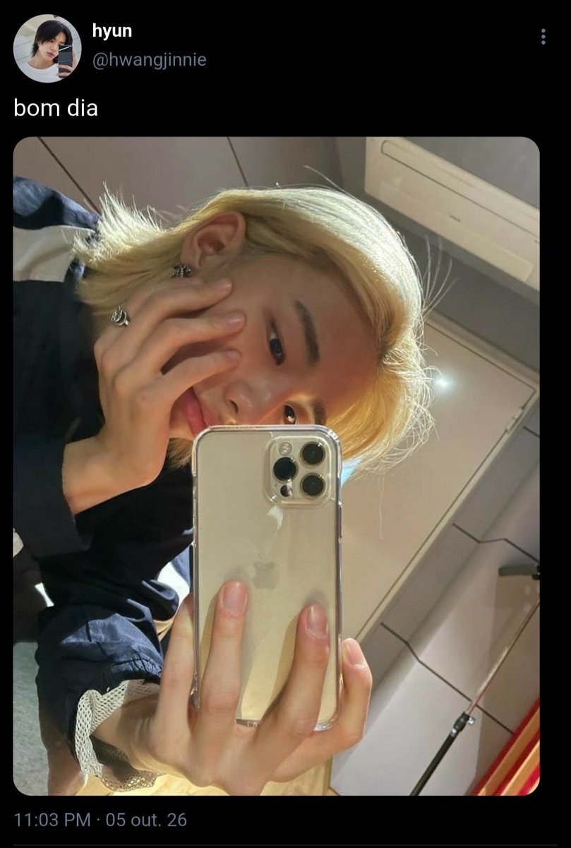 bbelzyk's tweet photo. #hyunin onetweet au https://t.co/iXFuoJOdbY