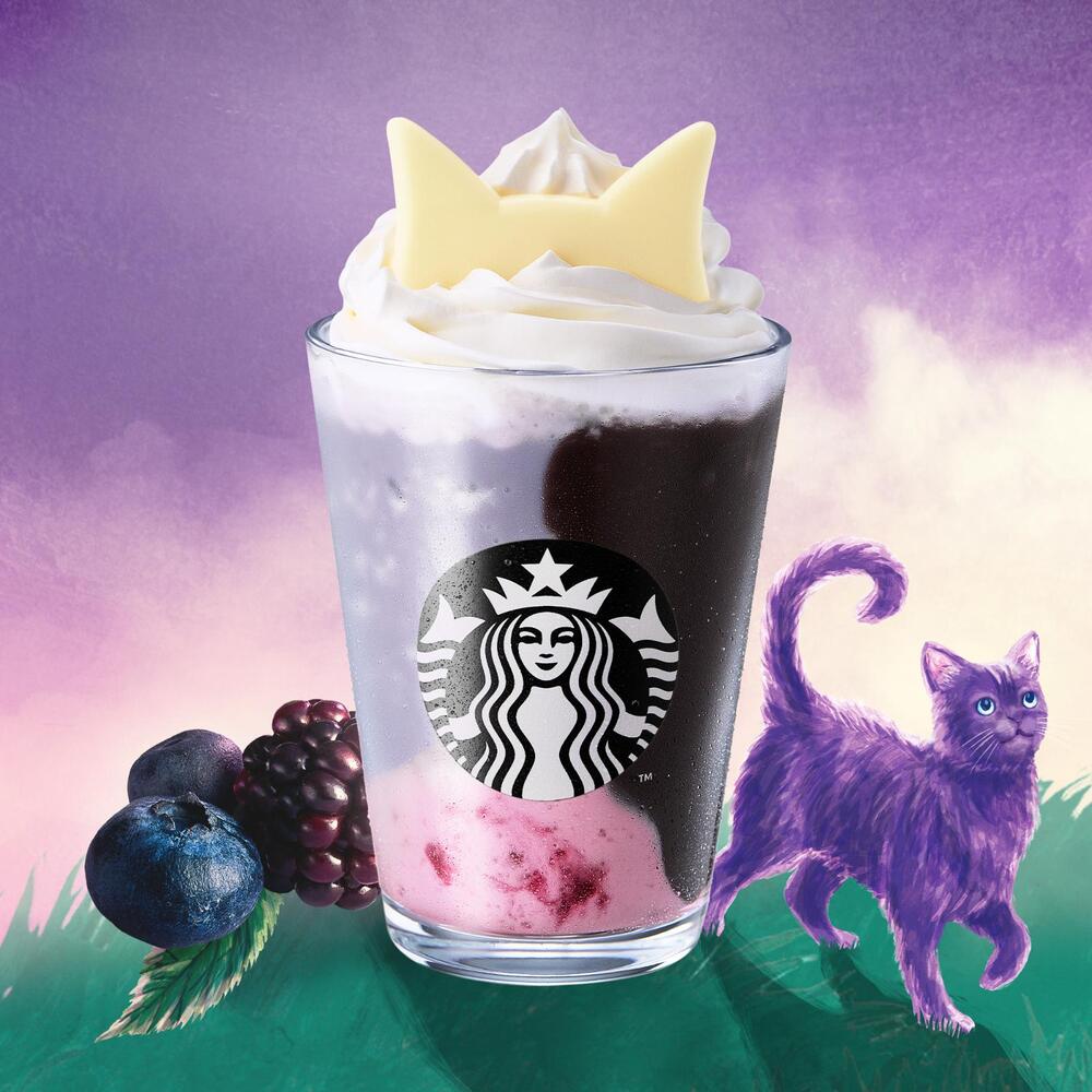 fashionpressnet's tweet photo. スターバックスのハロウィン限定フラペチーノ、甘酸っぱいベリー×チョコに選べる黒・白の猫耳 - https://t.co/ySVUDaIhSO https://t.co/h6EYYXgPDM