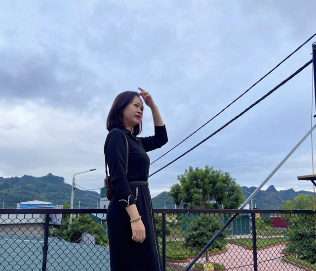 ChubbyMan2222's tweet photo. Đưa chị đi chơi rồi......Anh em nào hóng nữa không https://t.co/UET3pKFck6