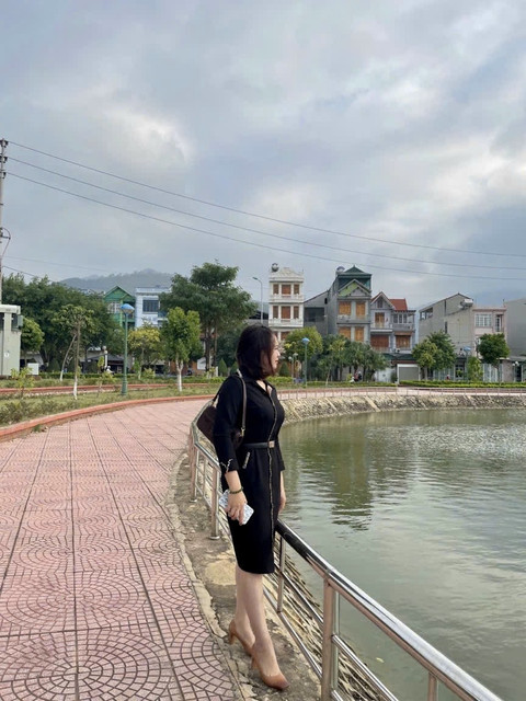 ChubbyMan2222's tweet photo. Đưa chị đi chơi rồi......Anh em nào hóng nữa không https://t.co/UET3pKFck6