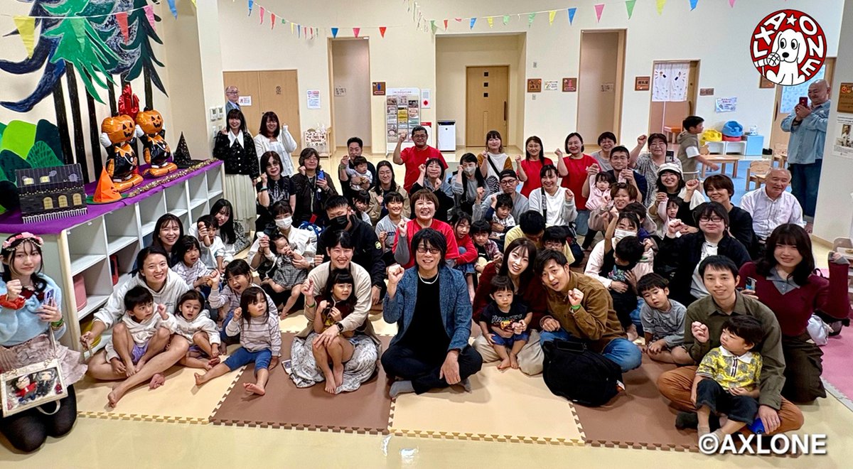 axlone_staff's tweet photo. 10月4日宮城県白石市「こじゅうろうキッズランド」にて、白石市アンバサダーの森川智之が、子どもたちに絵本の読み聞かせを行いました。
声を届けること、想いをつなぐこと。
これからも子どもたちの未来を応援していきます！
#こじゅうろうキッズランド　#森川智之　#アクセルワン　#鬼小十郎まつり https://t.co/HlZh0jYeBa