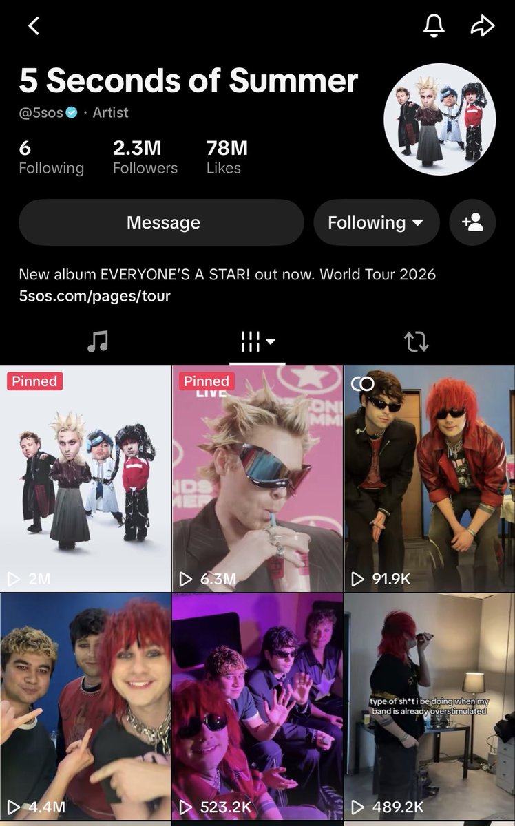 lukesprophecy's tweet photo. no es por presumir pero 5sos le dedico 3 tik toks a bogotá 🥰 (no nos pueden superar y yo tampoco a ellos) https://t.co/ucHBfhEUpt