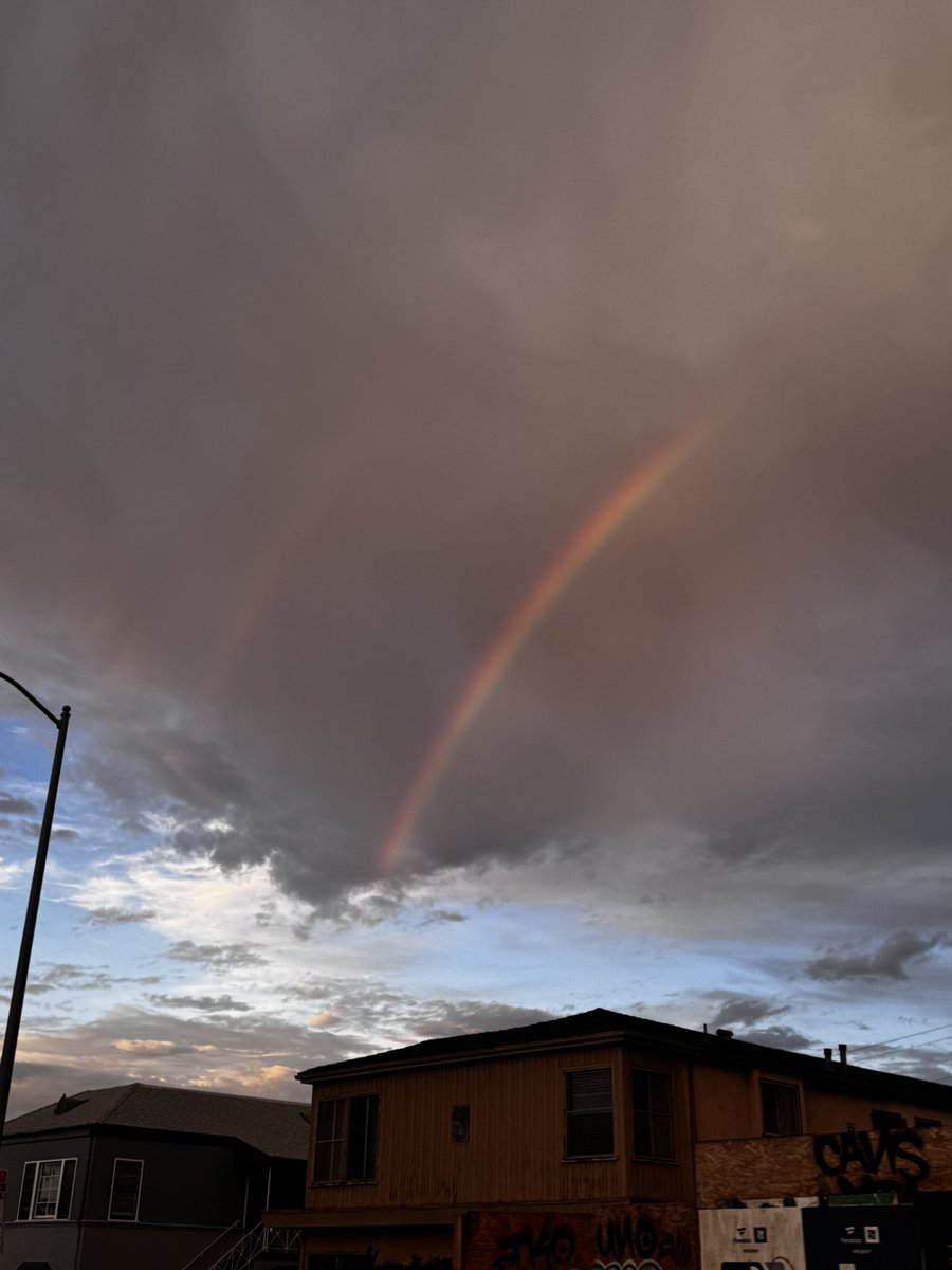cronwave's tweet photo. 双彩虹🌈
见者好运
祝你过上自己理想的生活
获得真正的平静 https://t.co/wecJI3fLUa