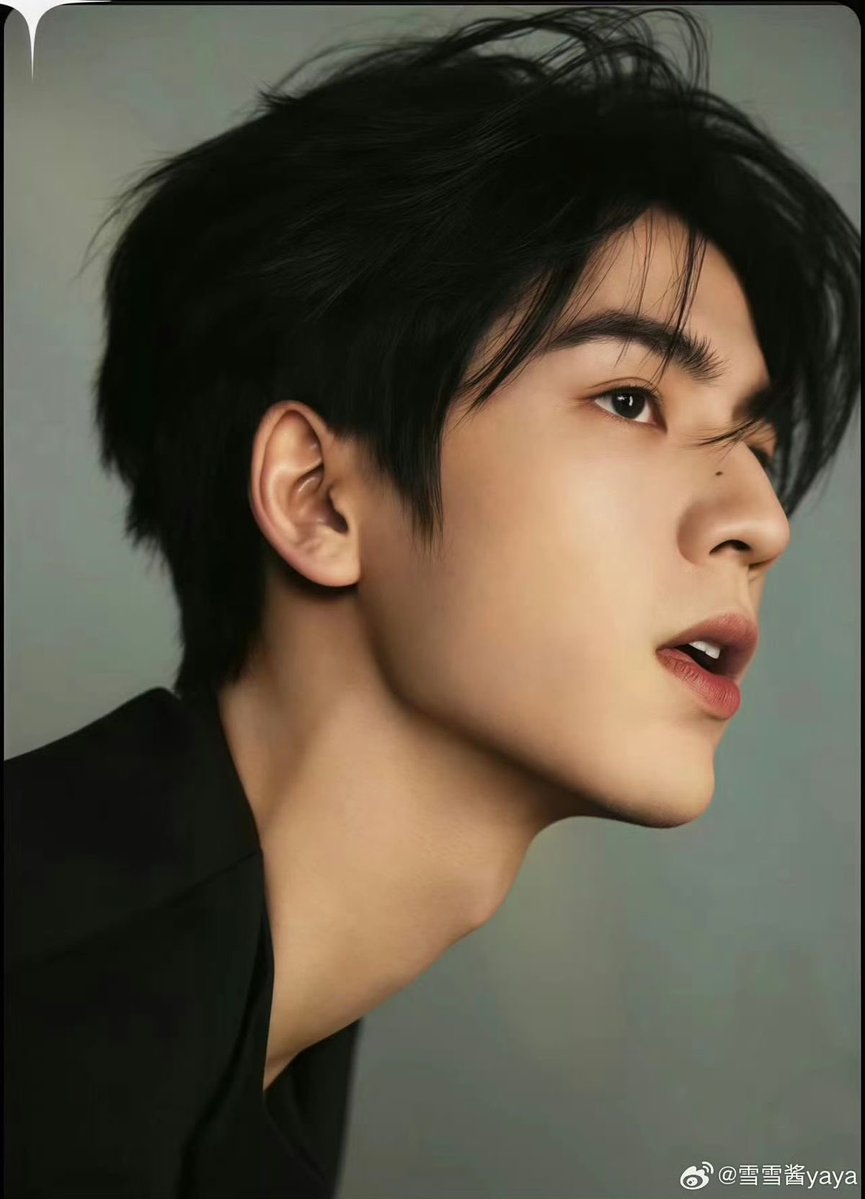 wxxxy_yxxxw's tweet photo. Entering my cdrama era.. with this gorgeous-smart dude 😍🤭
#ZhangLinghe #PursuitOfJade #TheBestThing https://t.co/A4QYtzt5ol