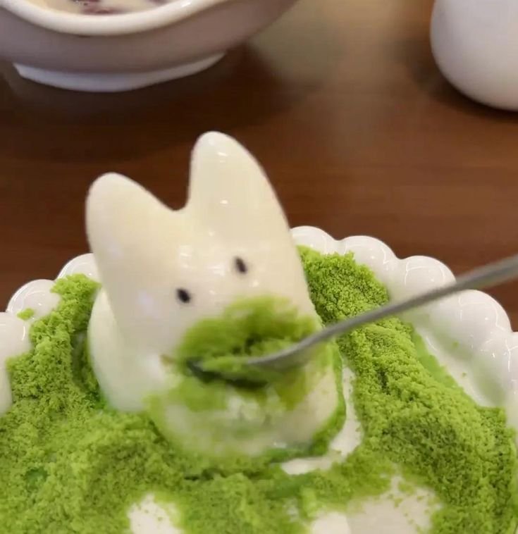 Ryviers's tweet photo. 𝐵𝑜𝑛𝑗𝑜𝑢𝑟! 𝐵𝑜𝑛𝑗𝑜𝑢𝑟! 
Klyve eat pudding bunny!
Bunny yummy can eat matcha!
 (⁎˃ᴗ˂⁎)

𝑀𝑒𝑟𝑐𝑖 𝑑𝑒 𝑝𝑟𝑒́𝑝𝑎𝑟𝑒𝑟 𝑑𝑒𝑠 𝑝𝑙𝑎𝑡𝑠 𝑎𝑢𝑠𝑠𝑖 𝑑𝑒́ 𝑙𝑖𝑐𝑖𝑒𝑢𝑥! ◠◠ ♡ https://t.co/ZYZKKr3P7E