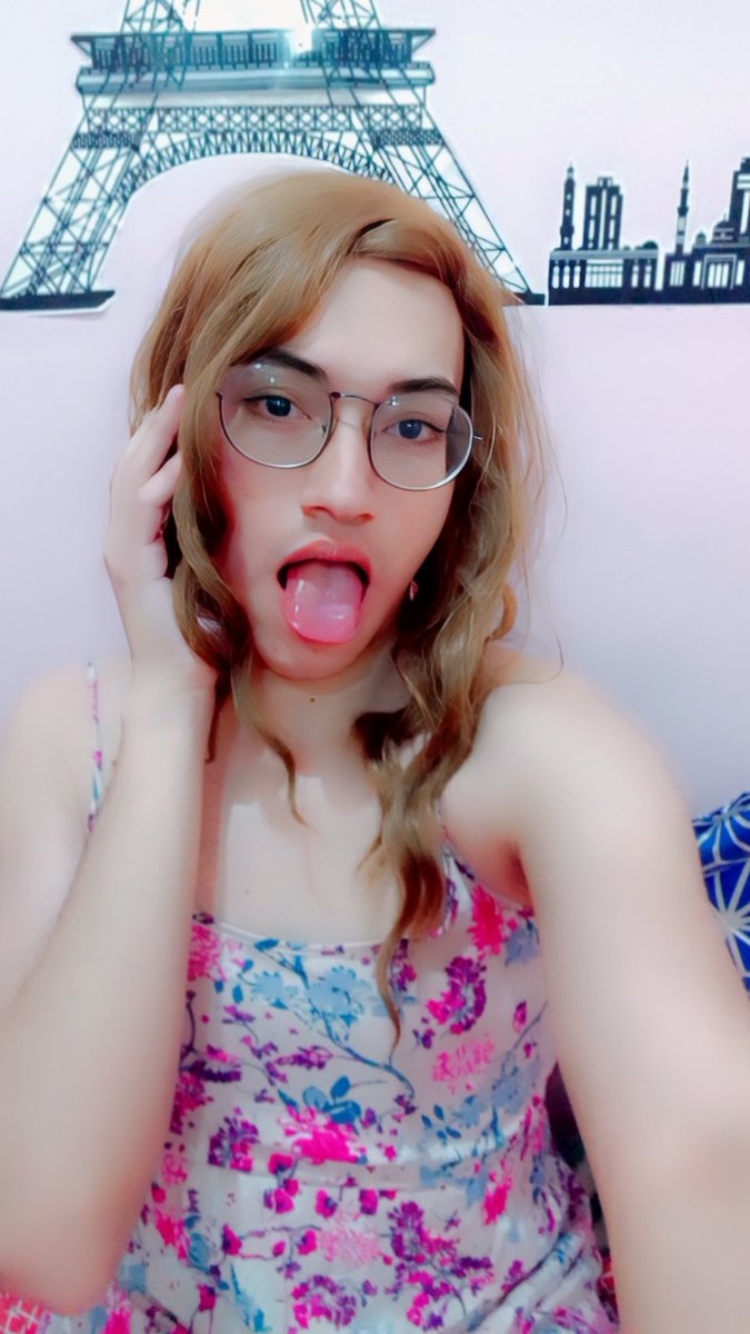 dulce_afterdark's tweet photo. @Sissyboonie Holis saludos, te ves bonita.

Yo soy una Femboy, mucho gusto me llamo Dulce💫 https://t.co/IKoTAfWbSd