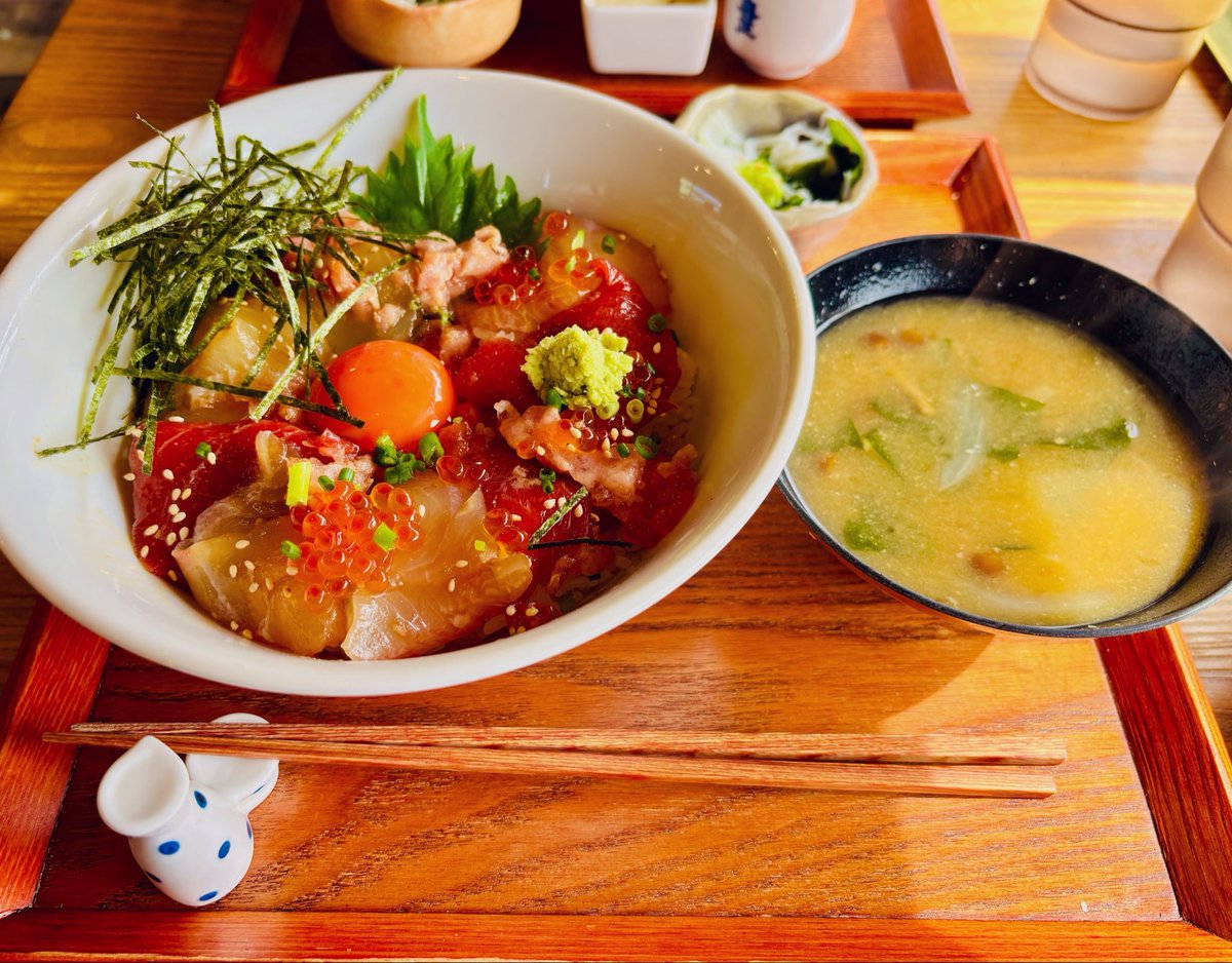 aruribi's tweet photo. お昼たべてきた🐟 https://t.co/m5N3gFhJLL