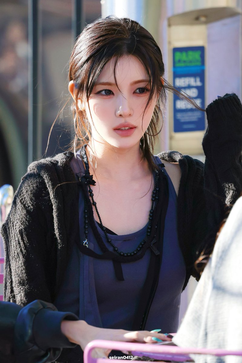focusOn_stella's tweet photo. 와 여자들 개이뻐 진짜 https://t.co/Vm61EQpj8A