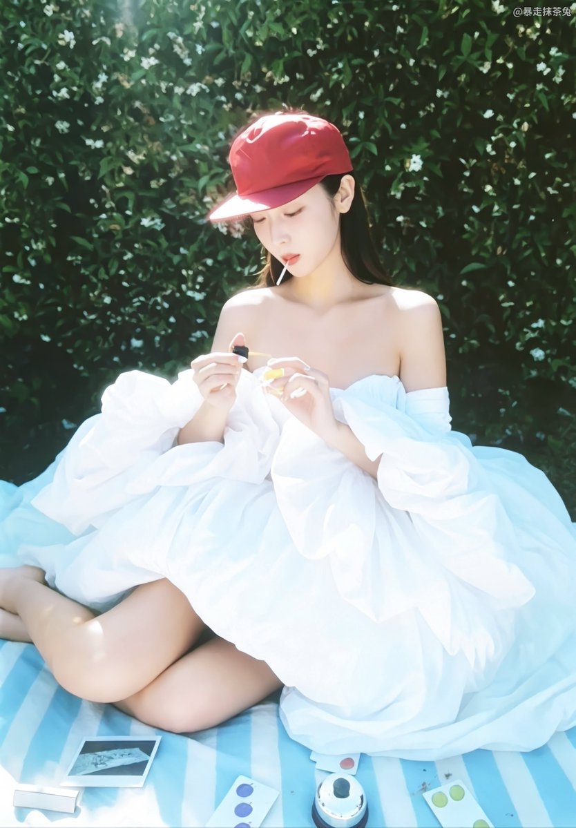 okaydokeyu's tweet photo. shes so badass...aura is insane makes that lollipop look like a cigarette https://t.co/JcIvrmapaR