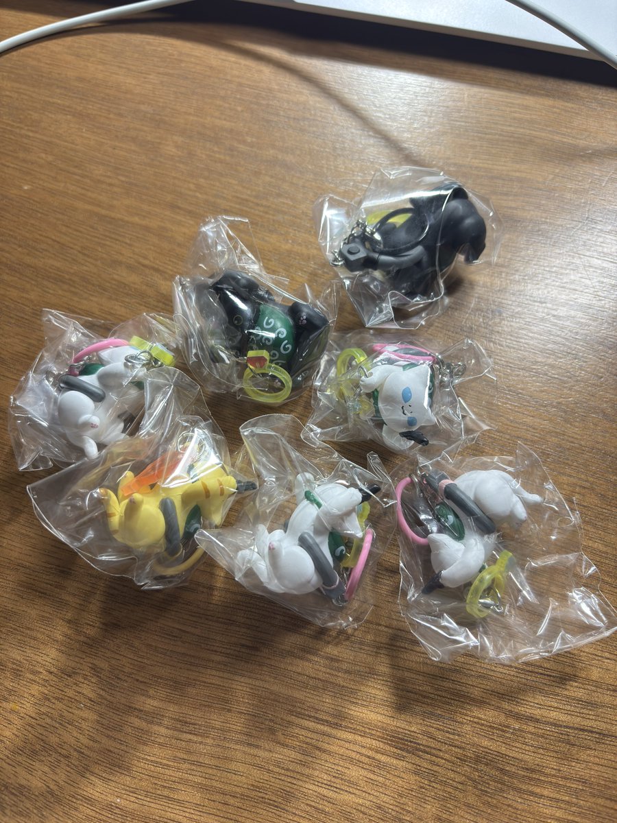 Peng_0O's tweet photo. 카공을 목적으로 만나서 진대를 하고 고양이 부자가 됐다가 실제 고양이를 만나다 https://t.co/AcYYRiCNjn