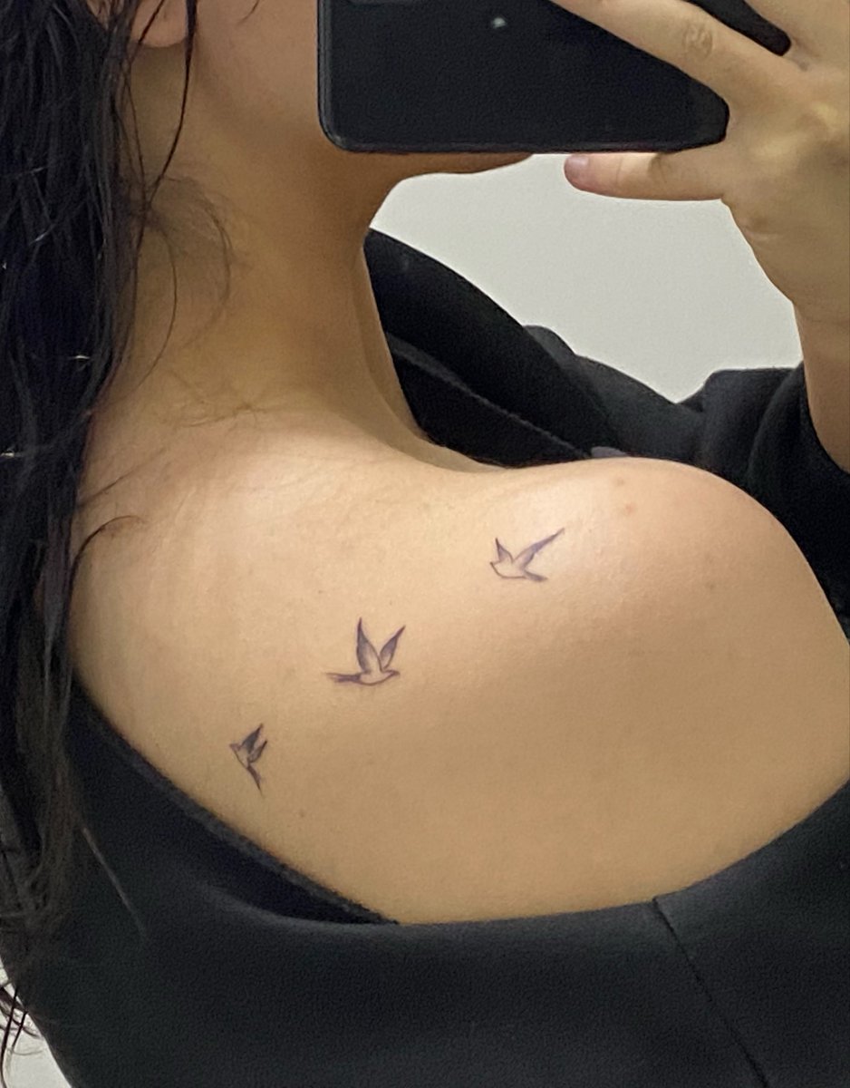 SofyDoHobi's tweet photo. Não preciso nem explicar muito essa, tem um significado do caralho pra mim pq eu me questiono muito how much sorrow can I take, mais do que o saudável pra ser sincera…. https://t.co/GLvlyZNa21