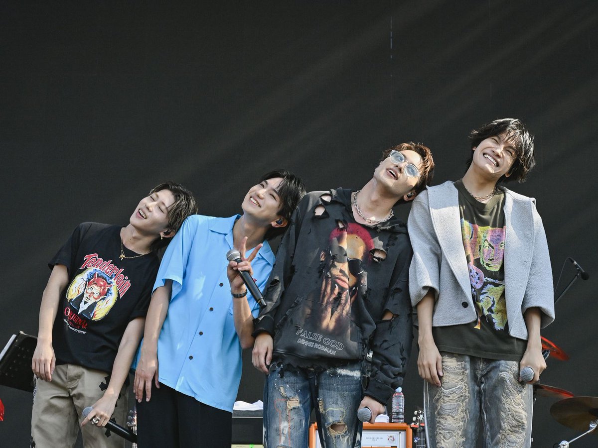 encore_inf's tweet photo. Aぇ! group、初の海外フェスで熱狂のステージ!日韓のトップアーティストが集結した「XMF 2026(Xnterstellar Music Festival 2026)」で"Aぇ! groupらしさ"全開のパフォーマンスを披露
https://t.co/5QkGqGqtk1
#Aぇgroup https://t.co/AoGc5mvNtn
