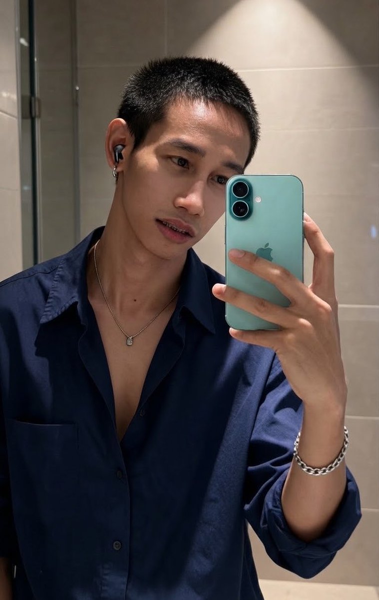 jonwit2323's tweet photo. ทำไมง่วงนอนจังวะ นอนทั้งวัน สาวๆDMงับ 🥲
#Fwbประจำ #สีลม #สาทร #กทม #fwbกทม https://t.co/XrwrUQX2K8