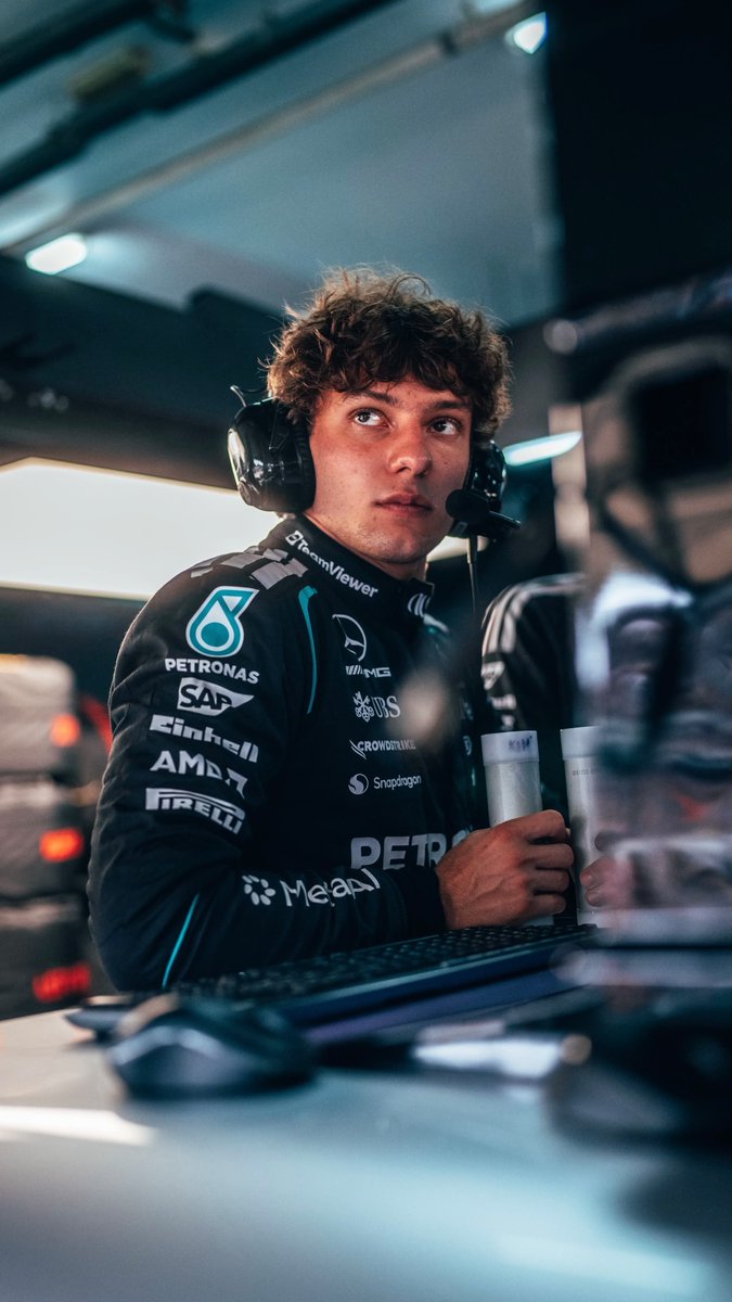 F1Mercedesrp's tweet photo. Letโs give that another go! ๐ฎโ๐จ
#F1RP #BahrainGPRP - @Formula1FRP https://t.co/NTaO8T0eaG