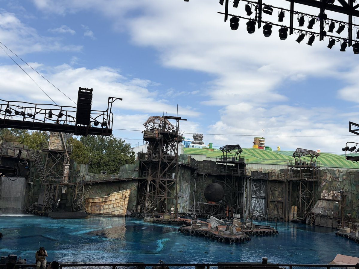moonskydd's tweet photo. ウォーターワールド見る〜
ピーター綺麗😍😍
#USJファン https://t.co/RHpVfiyeNZ
