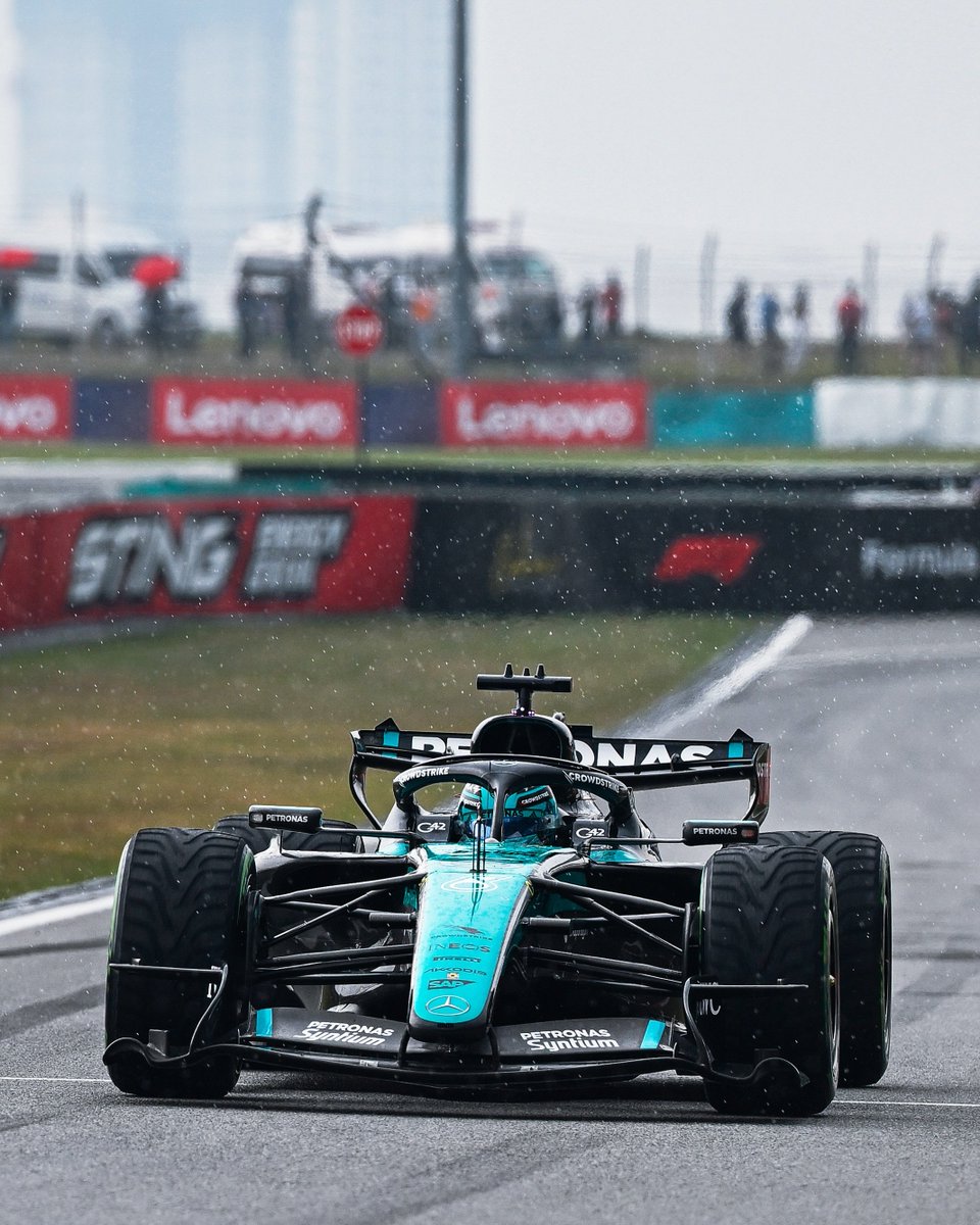 F1Mercedesrp's tweet photo. Kimi is P2 at Sepang. Cruel luck for George costs him a podium finish late in the Grand Prix
#F1RP #BahrainGPRP - @Formula1FRP https://t.co/xlD4JCkCwX