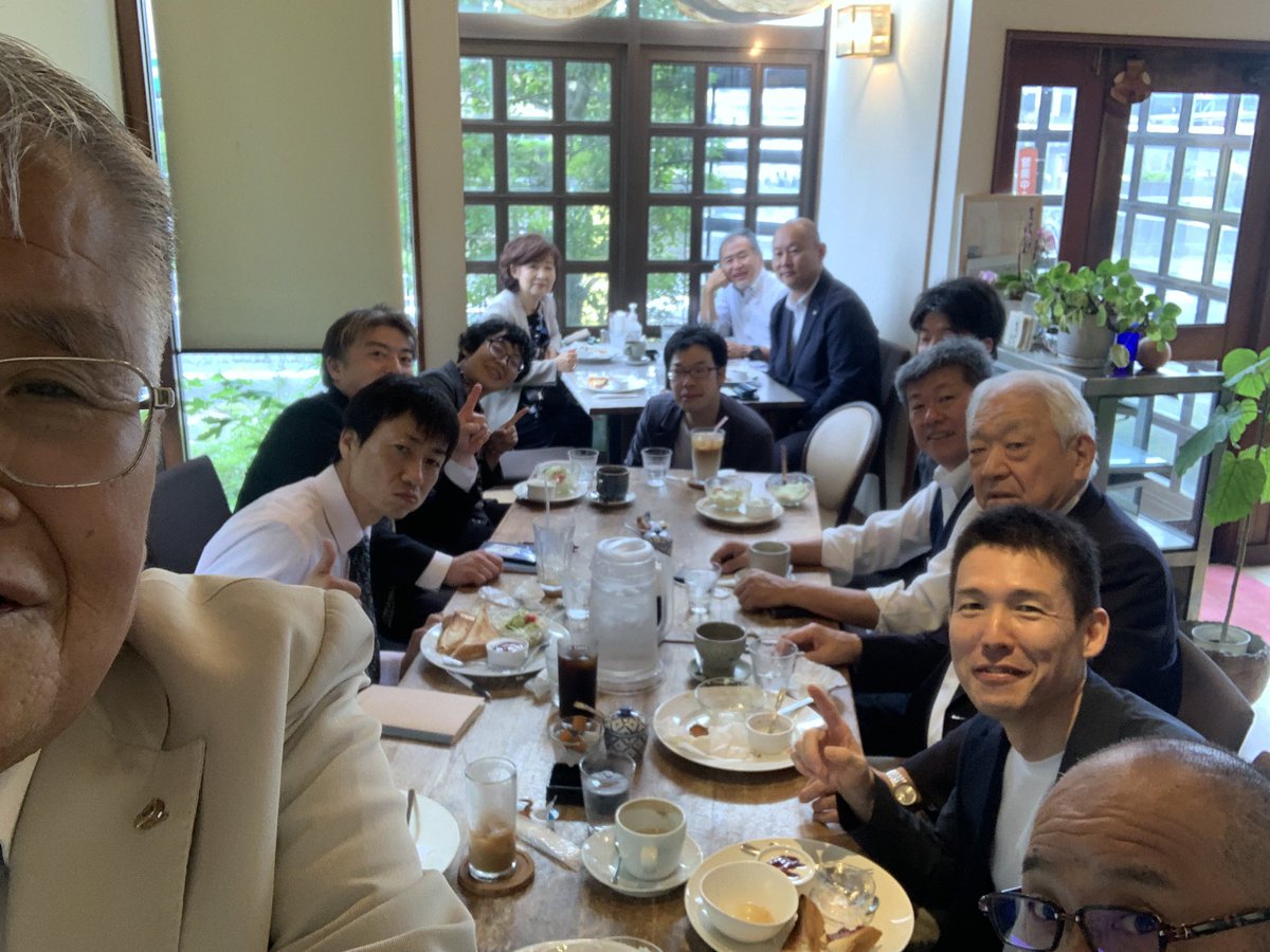happy6059's tweet photo. モーニングセミナー食事会 https://t.co/wVnBUZeEKm
