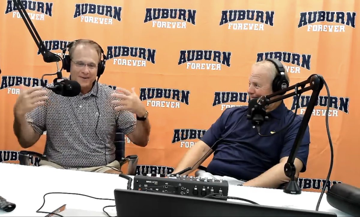 AUFAMILY's tweet photo. Do yourself a favor and go listen to this @AUFOREVERPOD. Excellent stuff @JayJacobs89 and @CoachGusMalzahn https://t.co/2v0njfEIiZ