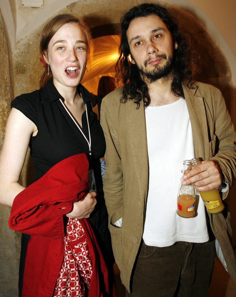 forkstomischief's tweet photo. Sirius and Lily https://t.co/sDkPClVSqt