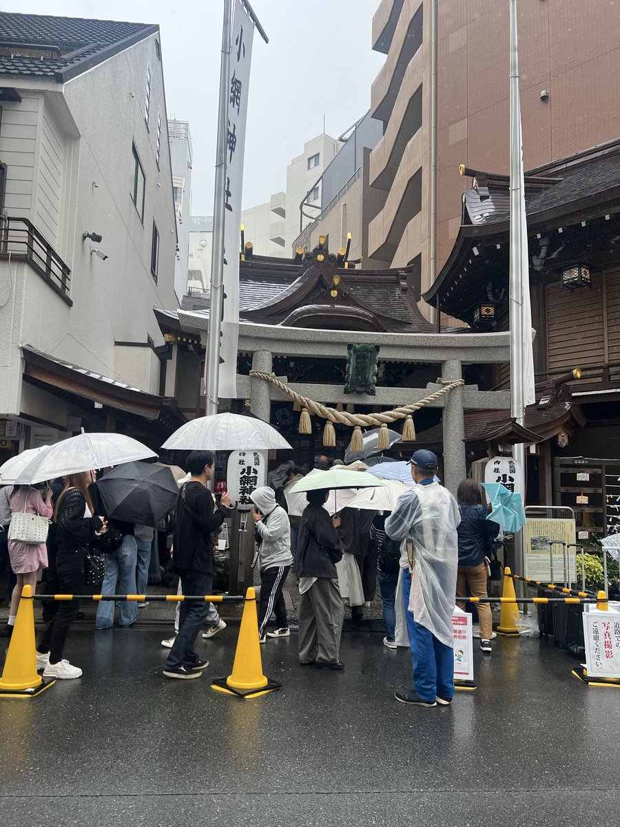 suirenxxx1's tweet photo. เมื่อวานฝ่าฝนไปไหว้ขอบคุณท่านเทพ ปีที่ผ่านมาดวงติ่งเริ่ดมาก ดวงงานก็ปัง นี่ไปช่วงวันเกิดเลยไปขอให้ดวงเงิน ดวงติ่ง ดวงได้บัตรปังปุริเย่อีกปี

((แอบขอเซบุอิเระโนะอุตะเพิ่ม แงแง)) https://t.co/jEpoPRxcvi