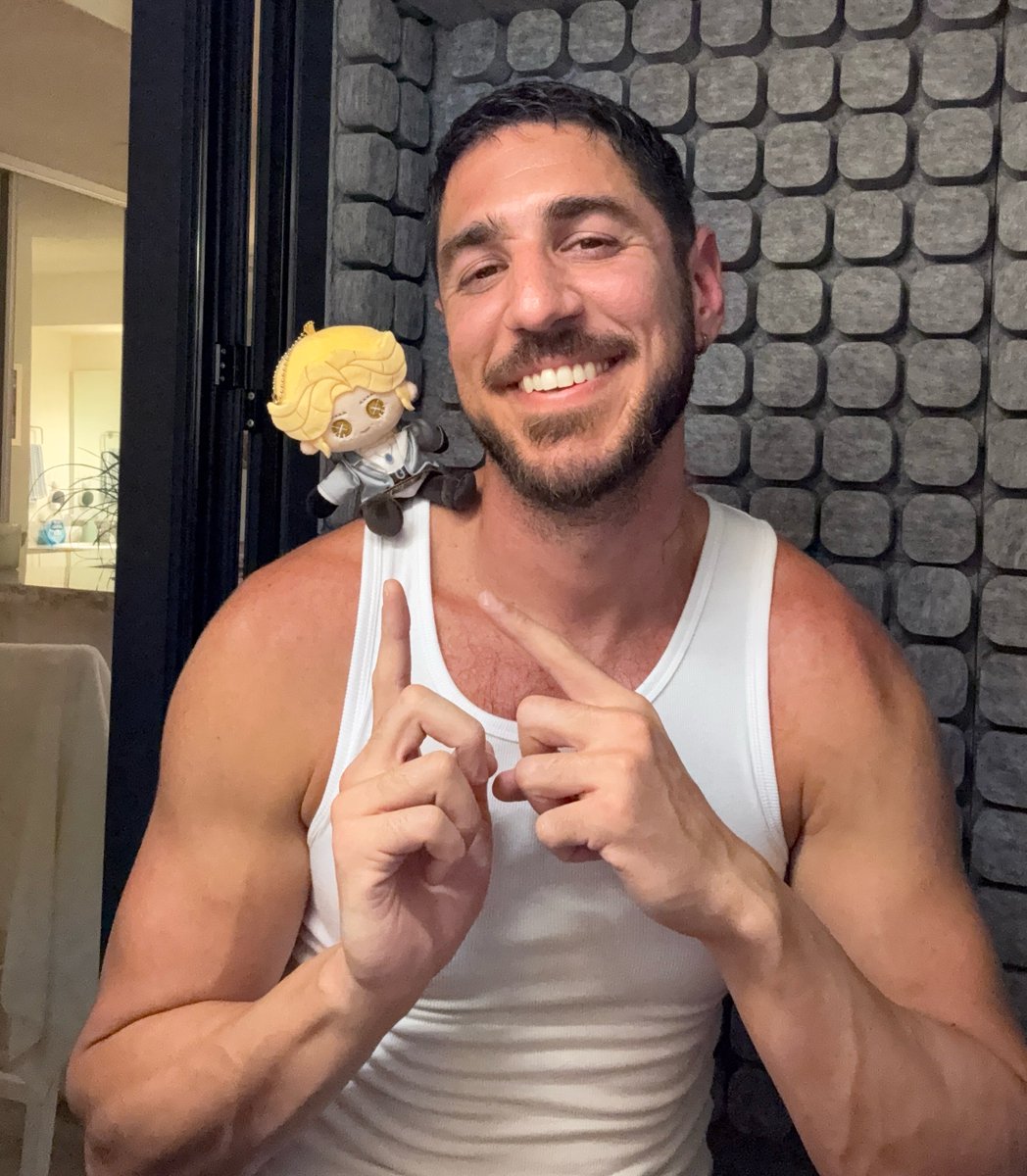 joncfernandez's tweet photo. I am SO proud to say my FIRST official IDV purchase was Lady Alice DeRoss and NOT Hernando. Let this be proof that Alice is #1 in my book, always 🤪 Thank you @Billacookie for finally getting her to me 🥲 took me an entire week to figure out what the magnet on her butt is for… https://t.co/Sfwvkt7w4I