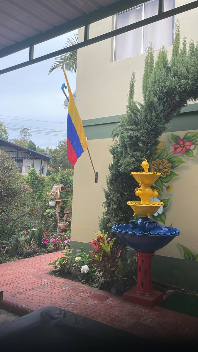 SloMeezy's tweet photo. Medellín 🇨🇴 https://t.co/oq0mF6mXsg