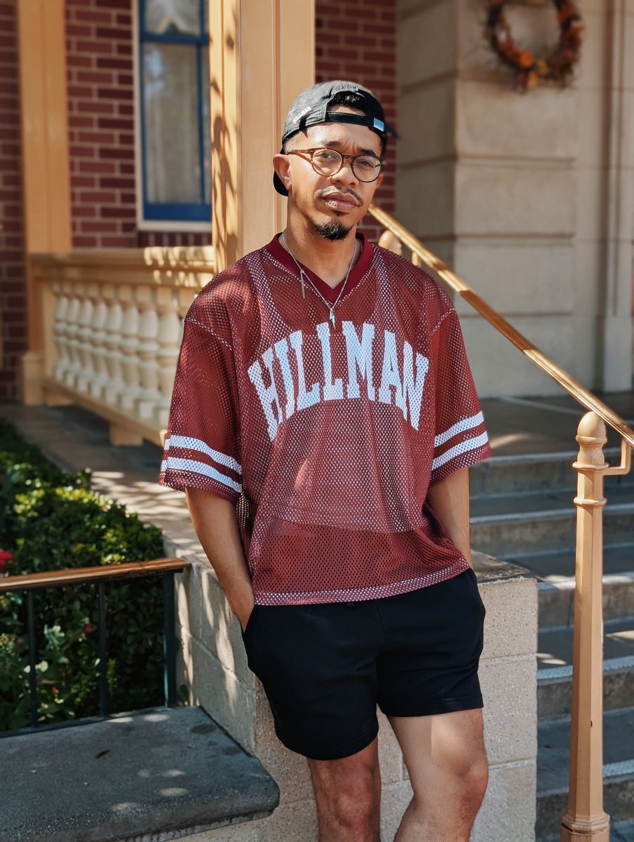 GaryLGray's tweet photo. I heard the school need some transfers and new faces for season 2 of A Different World on @netflix. 
I think I shave and show up for the new semester. What y'all think? 😎😉 https://t.co/PPWz8eoS3y