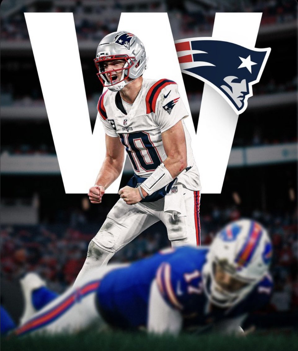 PeterDiaz2720's tweet photo. Drake is BACK!!!! 💪💯🔥#patriots #boston #win #patriotsnation #buffalobills #newengland #nfl #east https://t.co/a77QP2QGWr