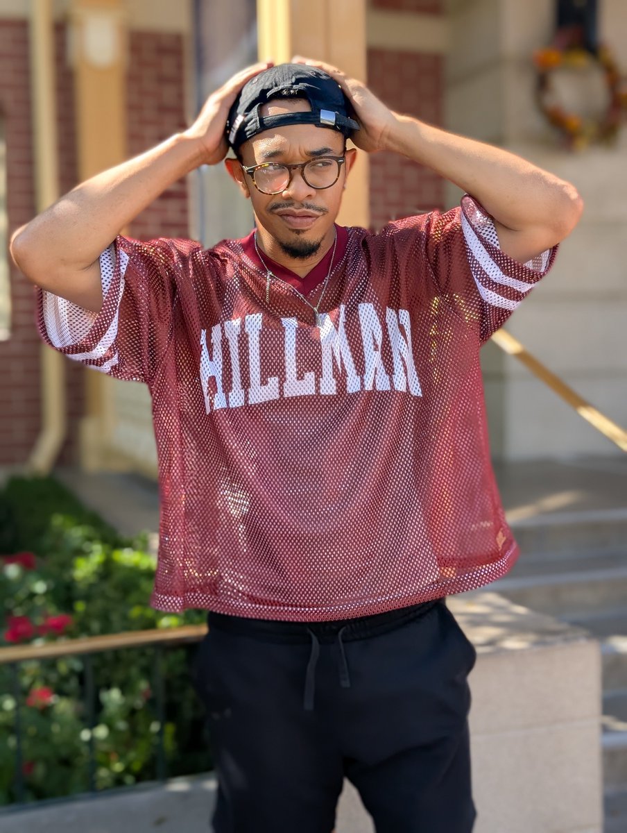 GaryLGray's tweet photo. I heard the school need some transfers and new faces for season 2 of A Different World on @netflix. 
I think I shave and show up for the new semester. What y'all think? 😎😉 https://t.co/PPWz8eoS3y