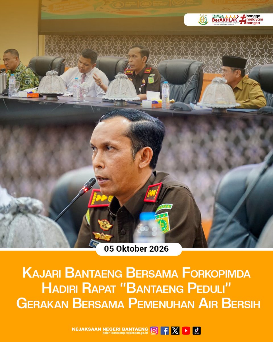KNBantaeng's tweet photo. Kepala Kejaksaan Negeri Bantaeng, Hadi Sukma Siregar, S.H., C.N., bersama seluruh jajaran Forum Koordinasi Pimpinan Daerah (Forkopimda) Kabupaten Bantaeng, menghadiri undangan rapat kegiatan yang mengusung tajuk:

“BANTAENG PEDULI”
Gerakan Bersama Pemenuhan Air Bersih https://t.co/eMhTCE7ws0