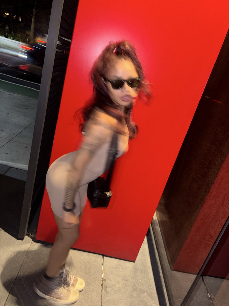 lightskinlayy's tweet photo. 📸📸 https://t.co/rQS8EHmm9n