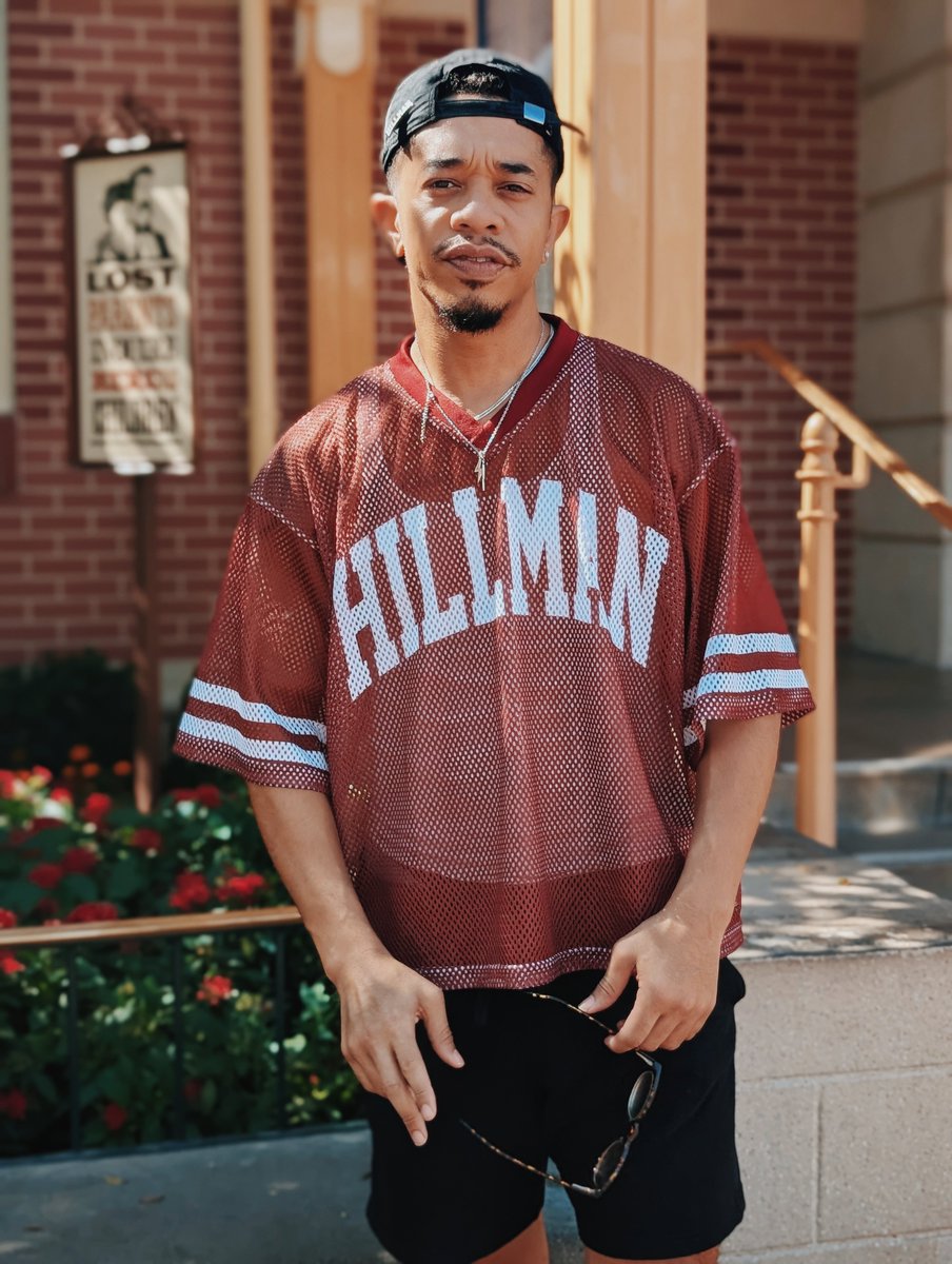 GaryLGray's tweet photo. I heard the school need some transfers and new faces for season 2 of A Different World on @netflix. 
I think I shave and show up for the new semester. What y'all think? 😎😉 https://t.co/PPWz8eoS3y