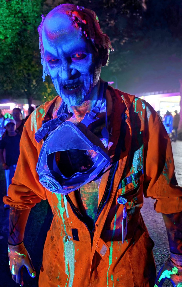 LinFromNJ's tweet photo. Good job with #DarkNights @Hersheypark Had a blast! https://t.co/EJ87MiGsp8