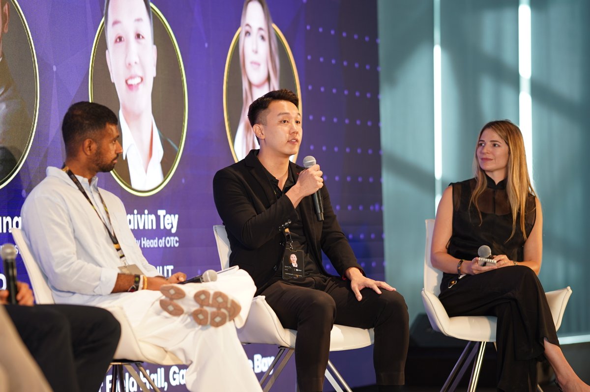 CoinFerenceX's tweet photo. That’s a wrap on Panel 04! 🎙️

A huge thank you to our panel for unpacking tokenized deposits and the new settlement layer being built by banks on-chain:
• @JeraldDavid44 | CEO, @Lynq_Network 
• @itsrukshan | Director of Partnership, @ADI_Foundation 
• @MarcinRedStone | Co-Founder, @redstone_defi 
• @gaivin_cn | Deputy Head of OTC, @coinut_official  
Moderated by: 
• @amandacassatt | Founder, @serotonin_hq 

Stay tuned for more highlights from Gardens by the Bay! 🇸🇬

#CoinFerenceX #TheBestEvent