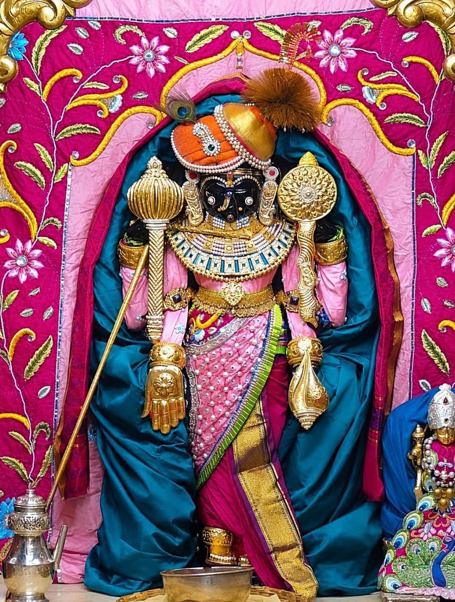 JChowatiya51192's tweet photo. આજના દશઁન શ્રી #ખોડલધામ - #કાગવડ
Date/06/10/2026
🌺🌺🌺🌺🌺🌺
🌺મહાદેવ હર🌺
🌺જય ખોડલધામ🌺
🌺જય દ્રારકાધીશ🌺
🌺જય ભગવાન🌺
🙏🙏🙏🙏🙏🙏
🇮🇳🇮🇳🇮🇳🇮🇳🇮🇳🇮🇳
#shree #khodaldham #kagvad #temple #darshan #Mandir https://t.co/BZKzlTFP5q