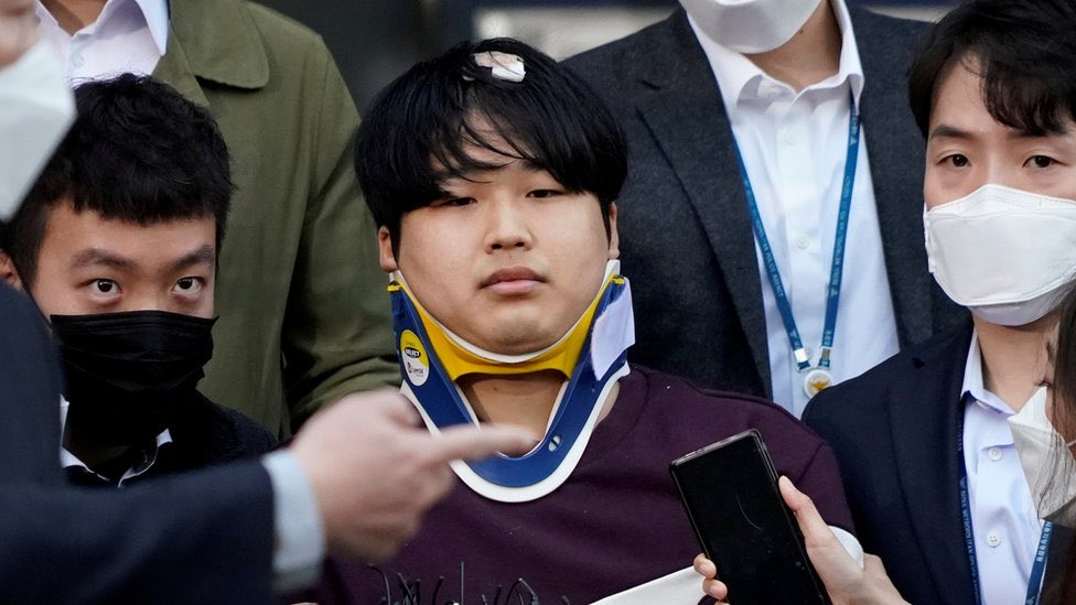 peanuts_award's tweet photo. @eeeeererf14 @I1xHr @TANAKAKAKUEI512 선생님을 잊어서는 안 됩니다 https://t.co/wpkCKV0Cc9