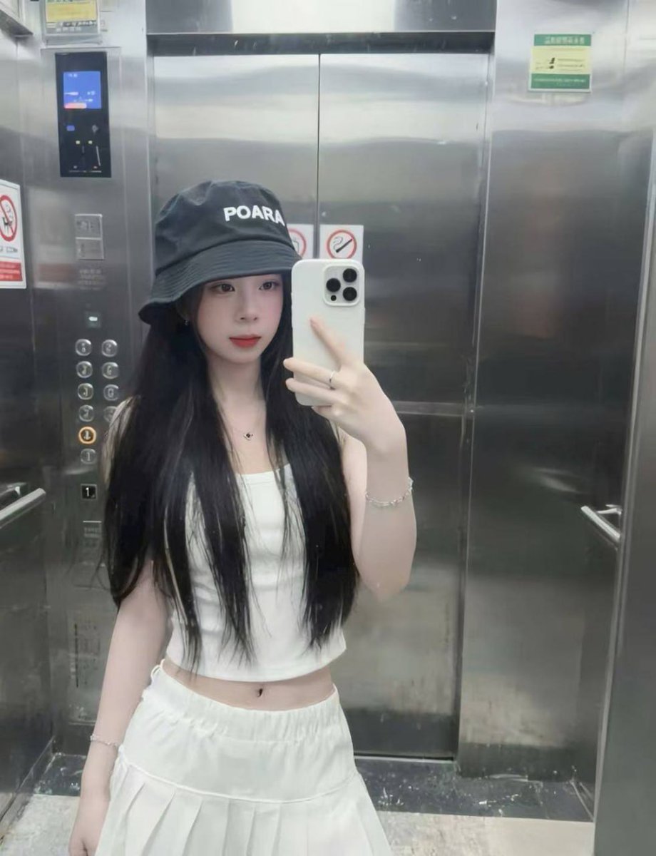 RobertAdams1160's tweet photo. 05女、真心找男（不开玩笑）

在线蹲一位周末能约的男搭子

不打扰彼此生活！点赞优先 反正没有🚪 https://t.co/j1cxACm4D8